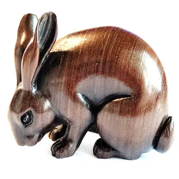 Y8560 - 20-Годишният 2,5-Инчов Нэцкэ Ръчно изработени от Черно Дърво Ironwood - Красив заек